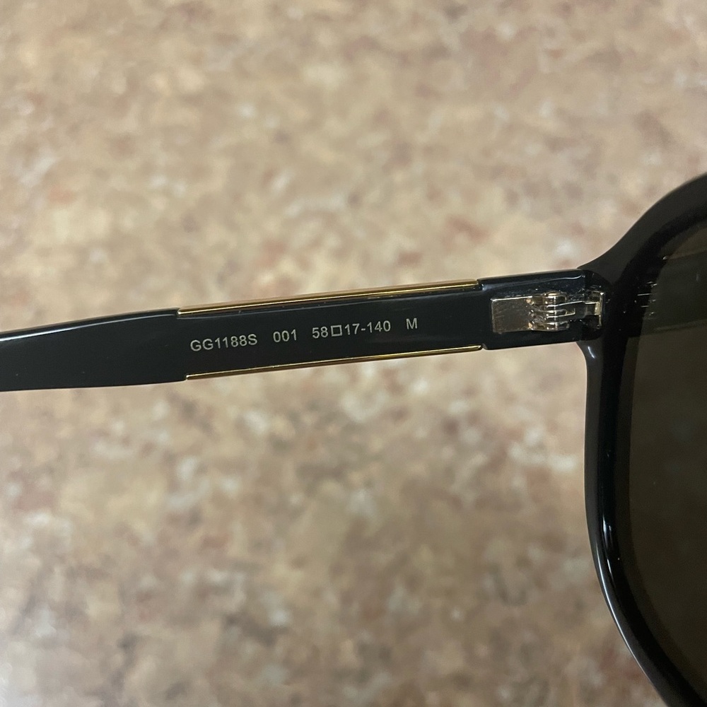 Gucci aviator sunglasses - Picture 9 of 9